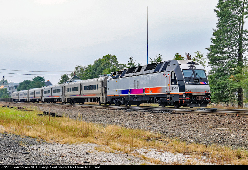 NJT 4535 on train 1116